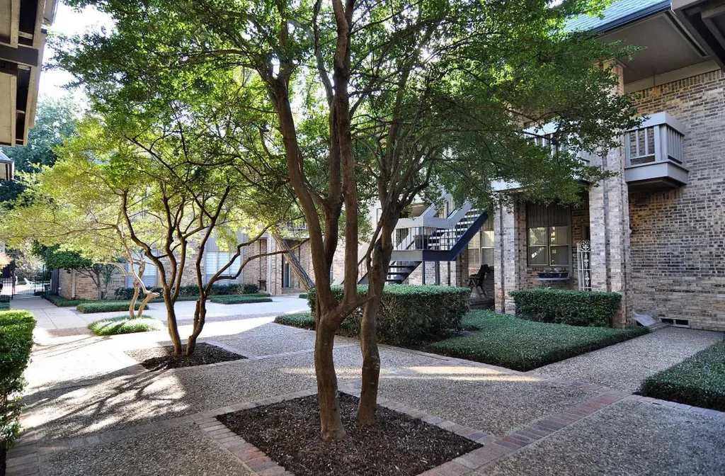 10757 Villager Road Dallas TX 75230