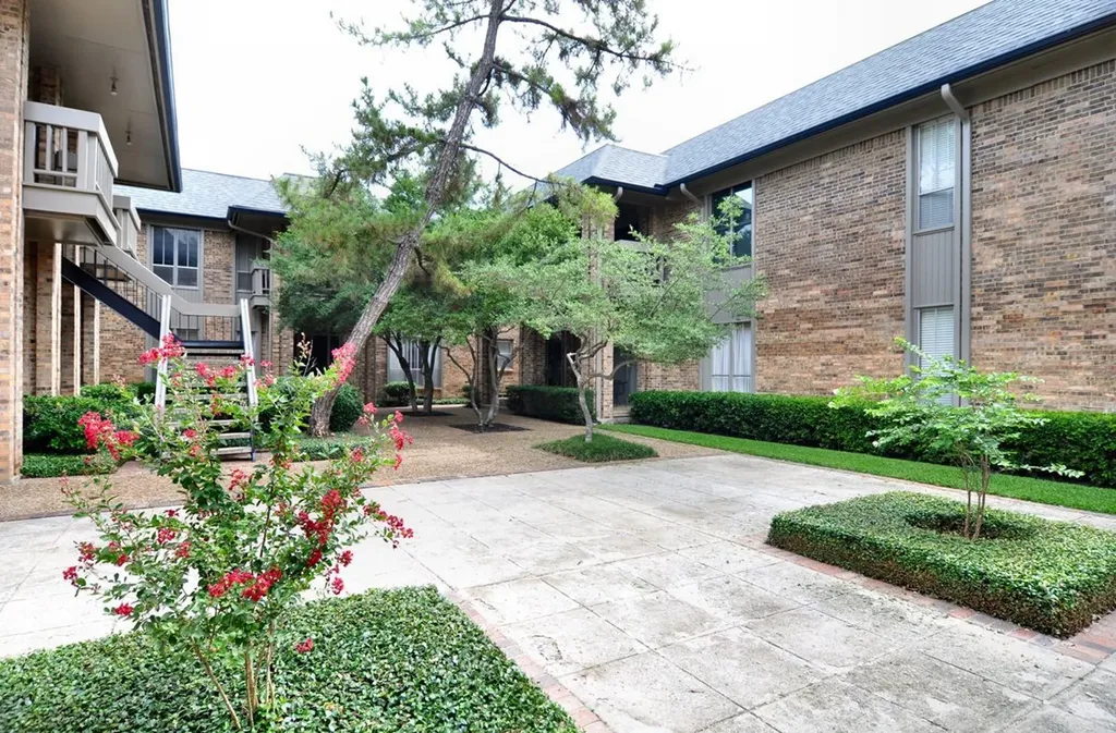 10757 Villager Road Dallas TX 75230