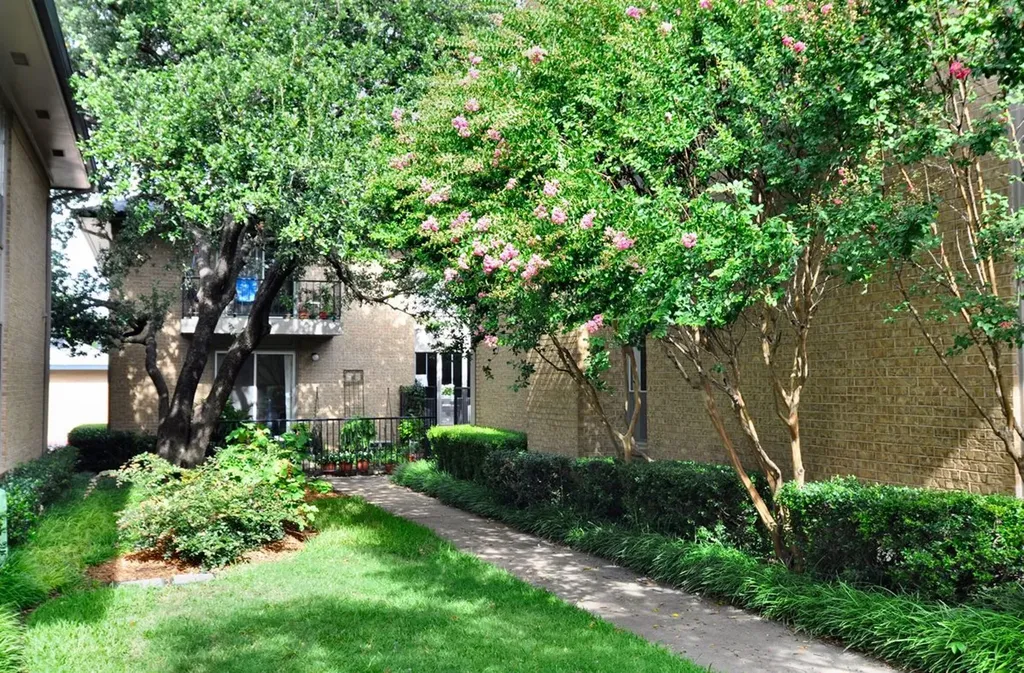 10757 Villager Road Dallas TX 75230