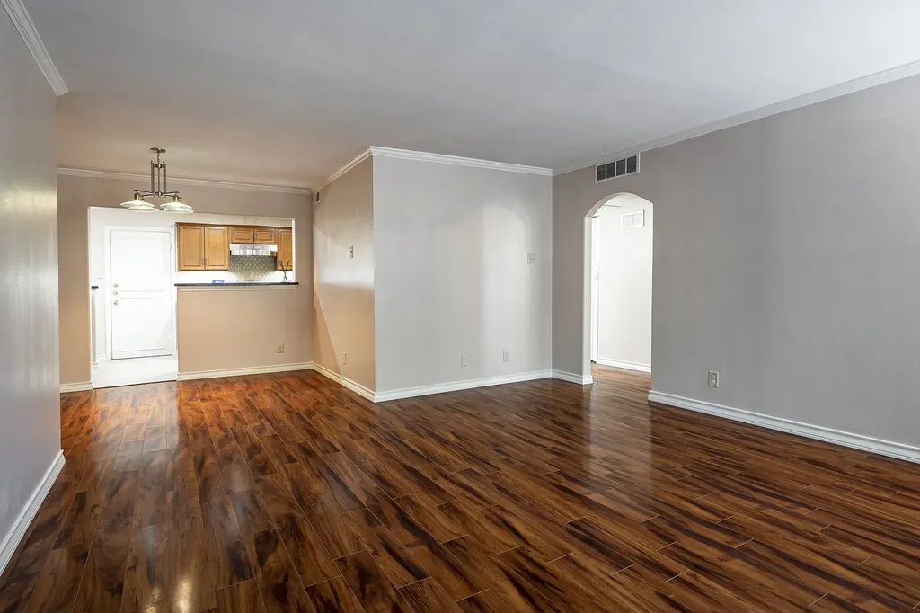 10757 Villager Road Dallas TX 75230
