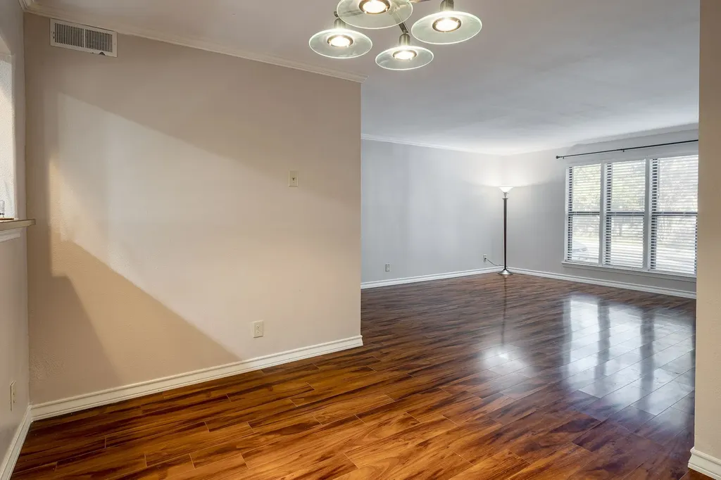 10757 Villager Road Dallas TX 75230