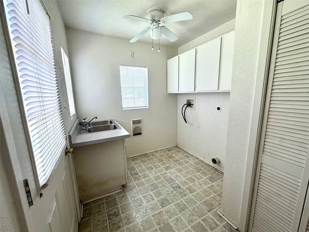 4860 Heritage Parkway Leroy TX 76624