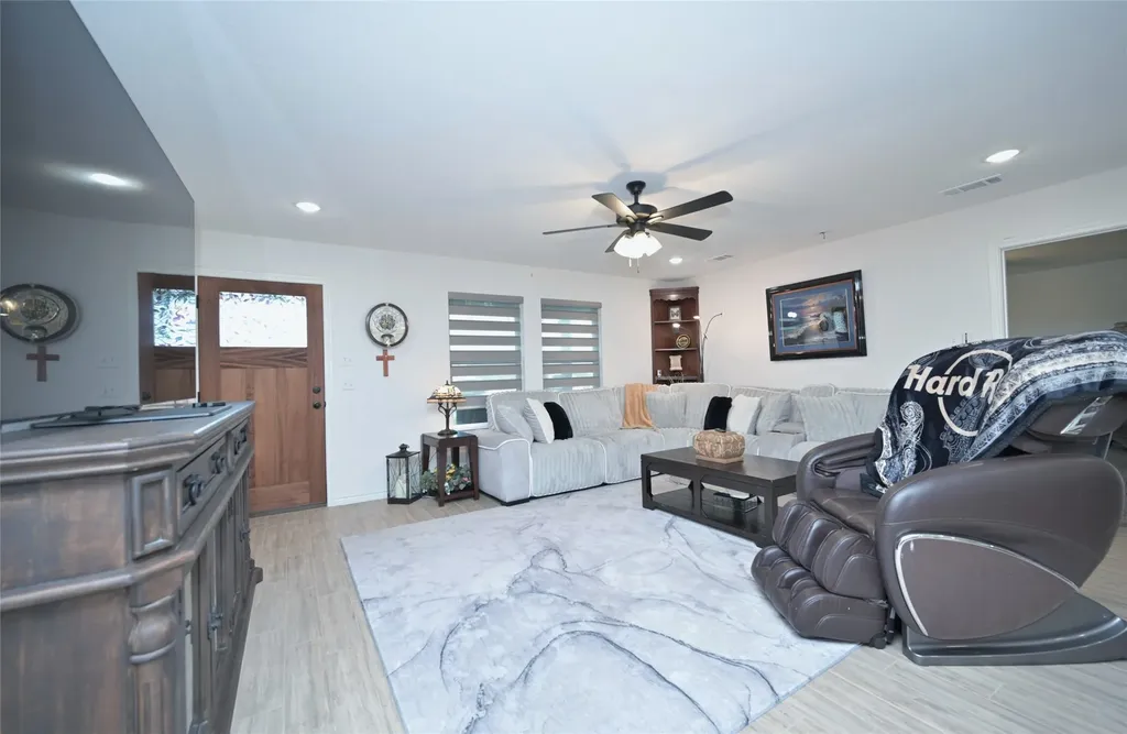 5000 Olivia Lucille Street Azle TX 76020