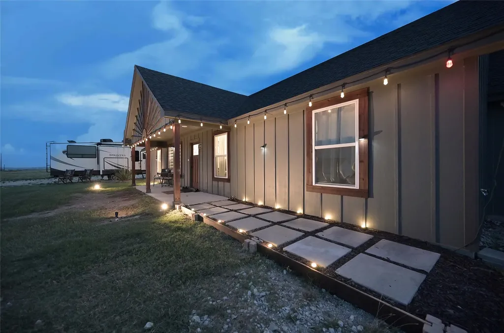5000 Olivia Lucille Street Azle TX 76020