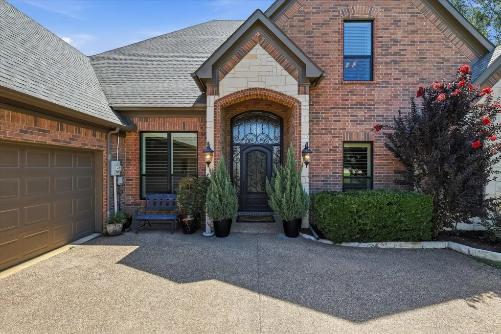 3200 Village Crest Court Flower Mound TX 75022