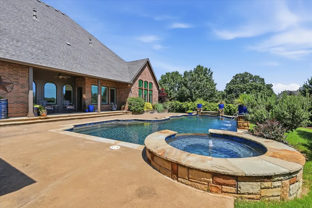 3200 Village Crest Court Flower Mound TX 75022
