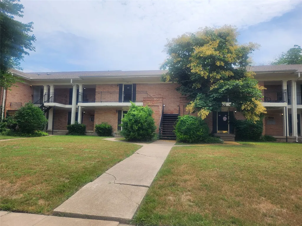 5063 Ridglea Lane Fort Worth TX 76116