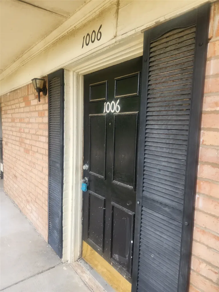 5063 Ridglea Lane Fort Worth TX 76116