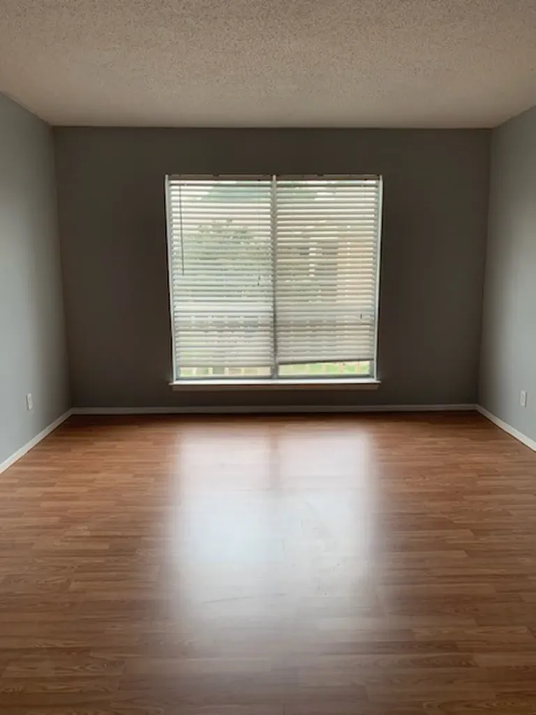 5063 Ridglea Lane Fort Worth TX 76116