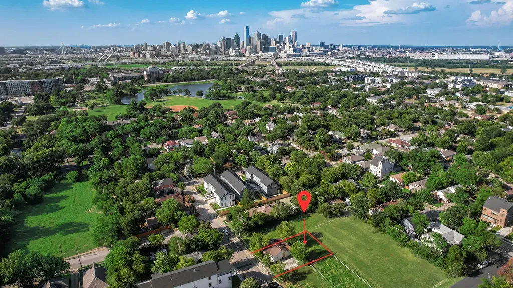 410 N Patton Avenue Dallas TX 75203