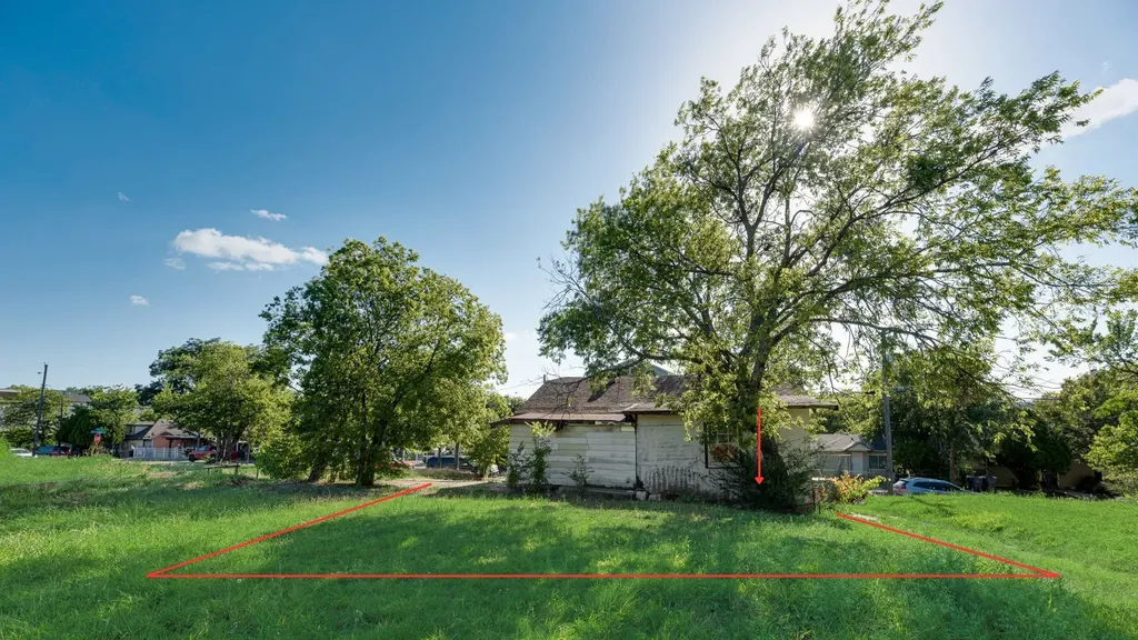 410 N Patton Avenue Dallas TX 75203