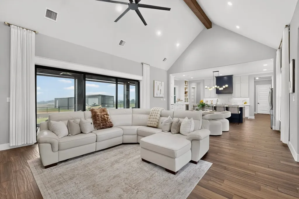 125 Lone Elm Road Waxahachie TX 75167