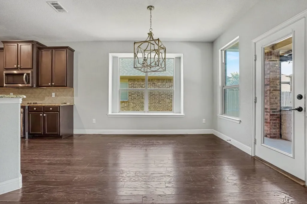 4310 Garden Path Lane Mansfield TX 76063