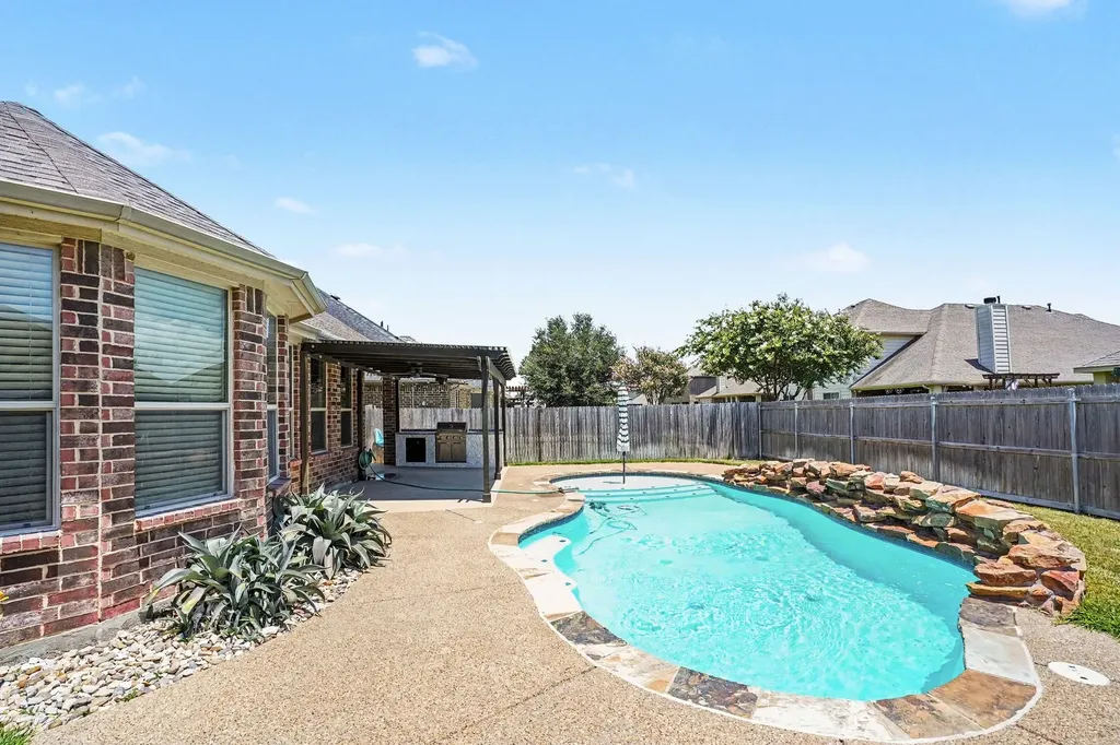 4310 Garden Path Lane Mansfield TX 76063
