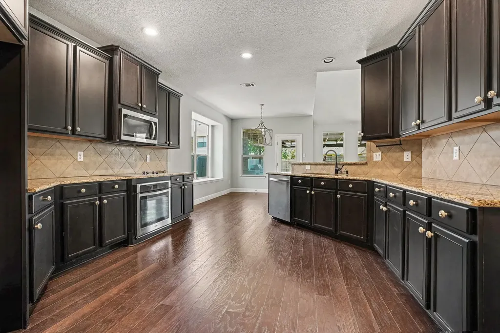 4310 Garden Path Lane Mansfield TX 76063