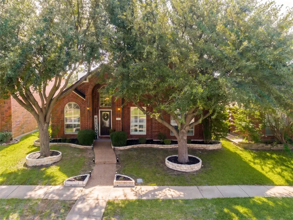505 Knoll Park Court Mckinney TX 75072