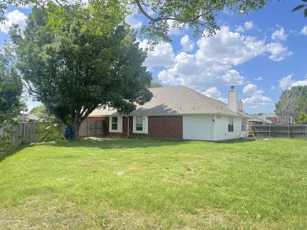 100 Hopewell Drive Mckinney TX 75071