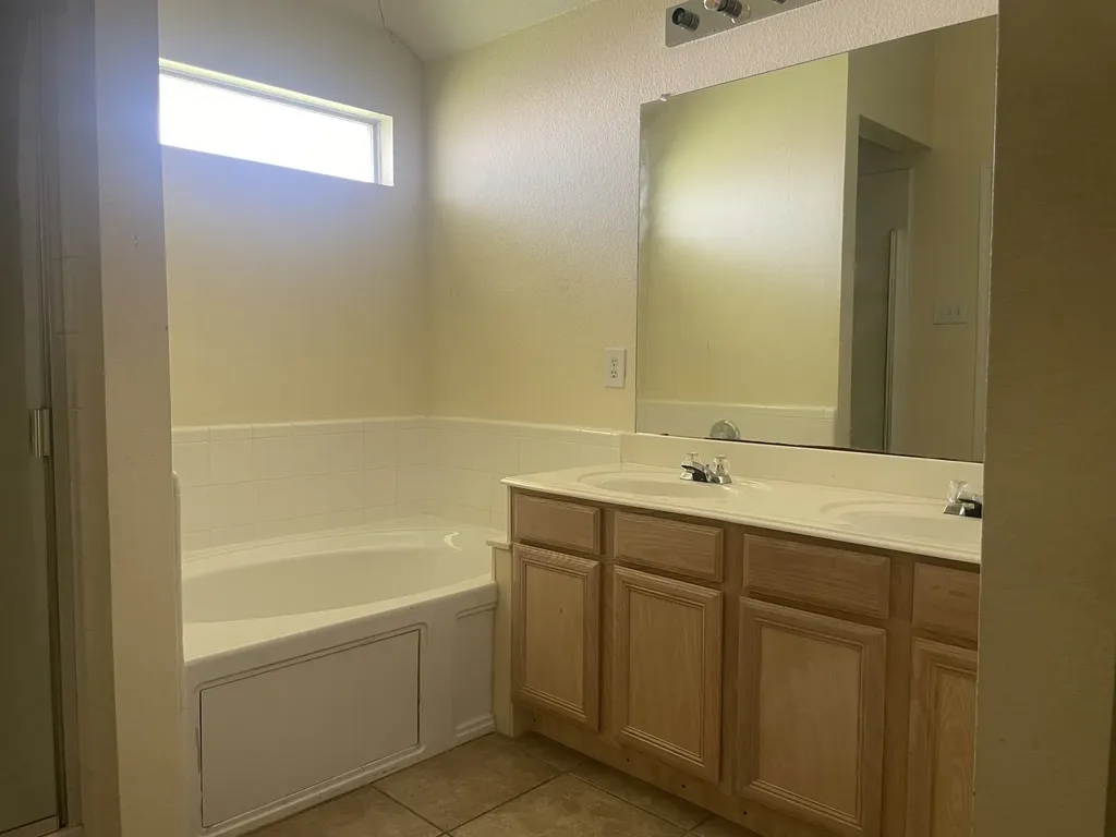 100 Hopewell Drive Mckinney TX 75071