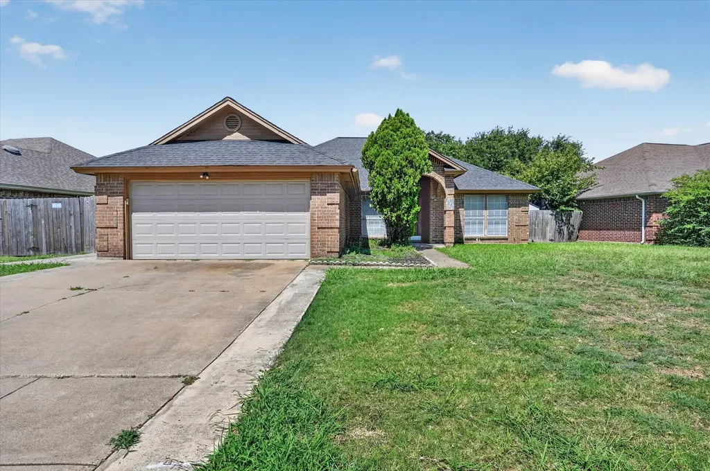 7405 Emerywood Lane Fort Worth TX 76137