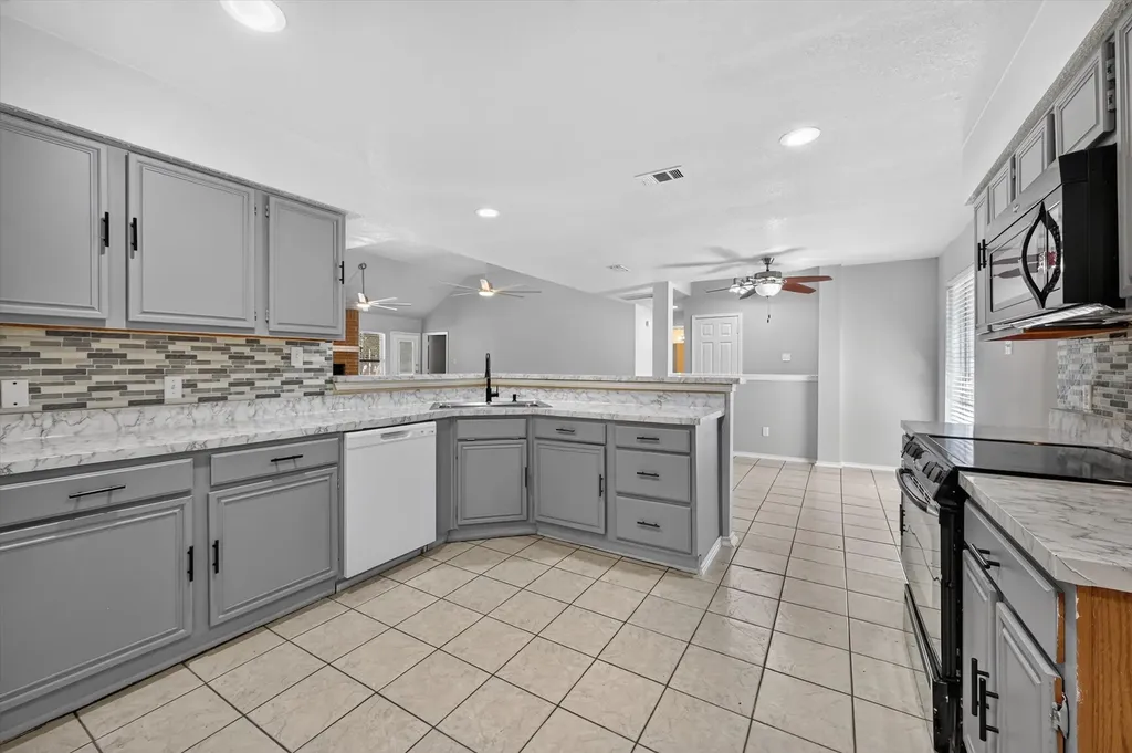 7405 Emerywood Lane Fort Worth TX 76137
