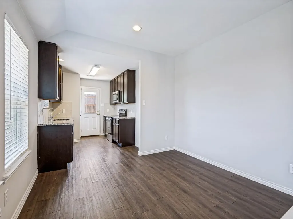 1603 Blue Jay Drive Ennis TX 75119