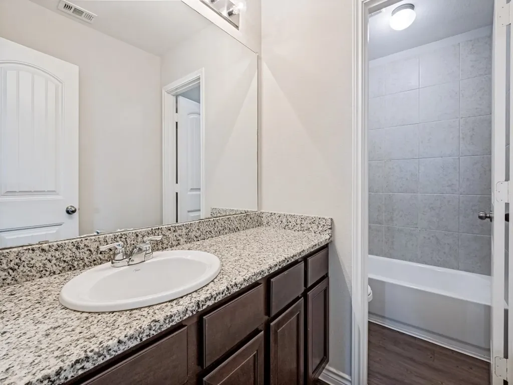 1603 Blue Jay Drive Ennis TX 75119