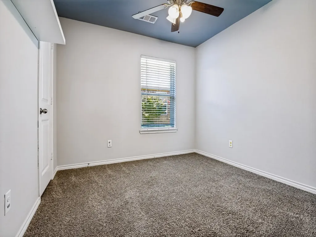 1603 Blue Jay Drive Ennis TX 75119