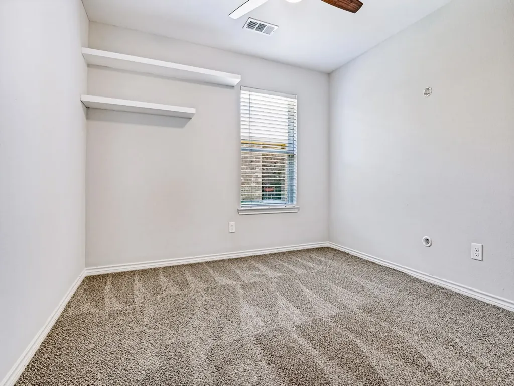 1603 Blue Jay Drive Ennis TX 75119