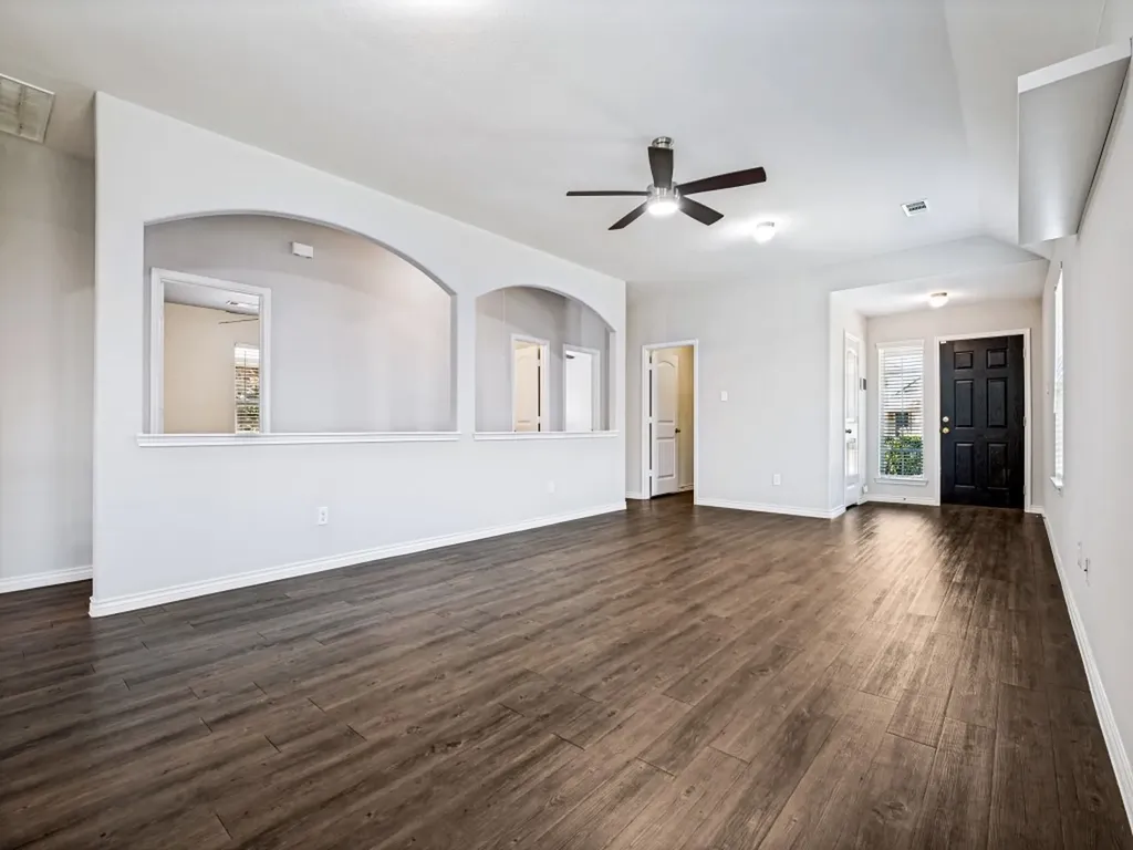 1603 Blue Jay Drive Ennis TX 75119