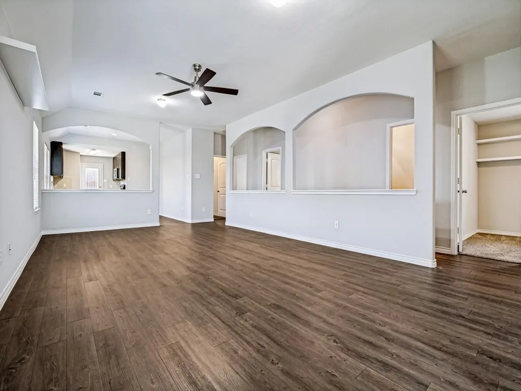 1603 Blue Jay Drive Ennis TX 75119