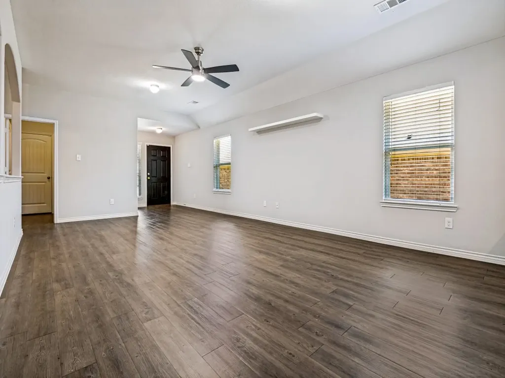 1603 Blue Jay Drive Ennis TX 75119