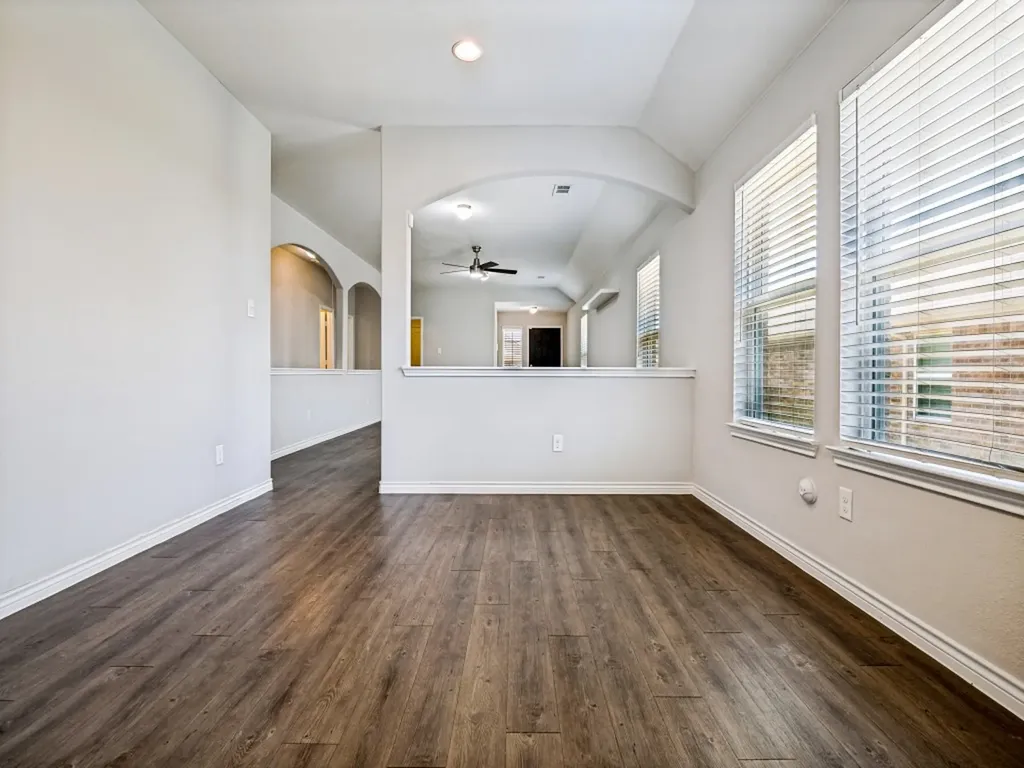 1603 Blue Jay Drive Ennis TX 75119