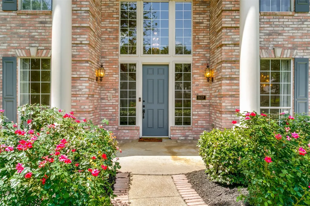 807 Ridgedale Court Southlake TX 76092