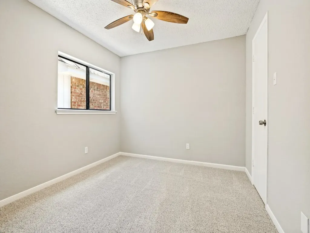 2654 Carrington Lane Grand Prairie TX 75052