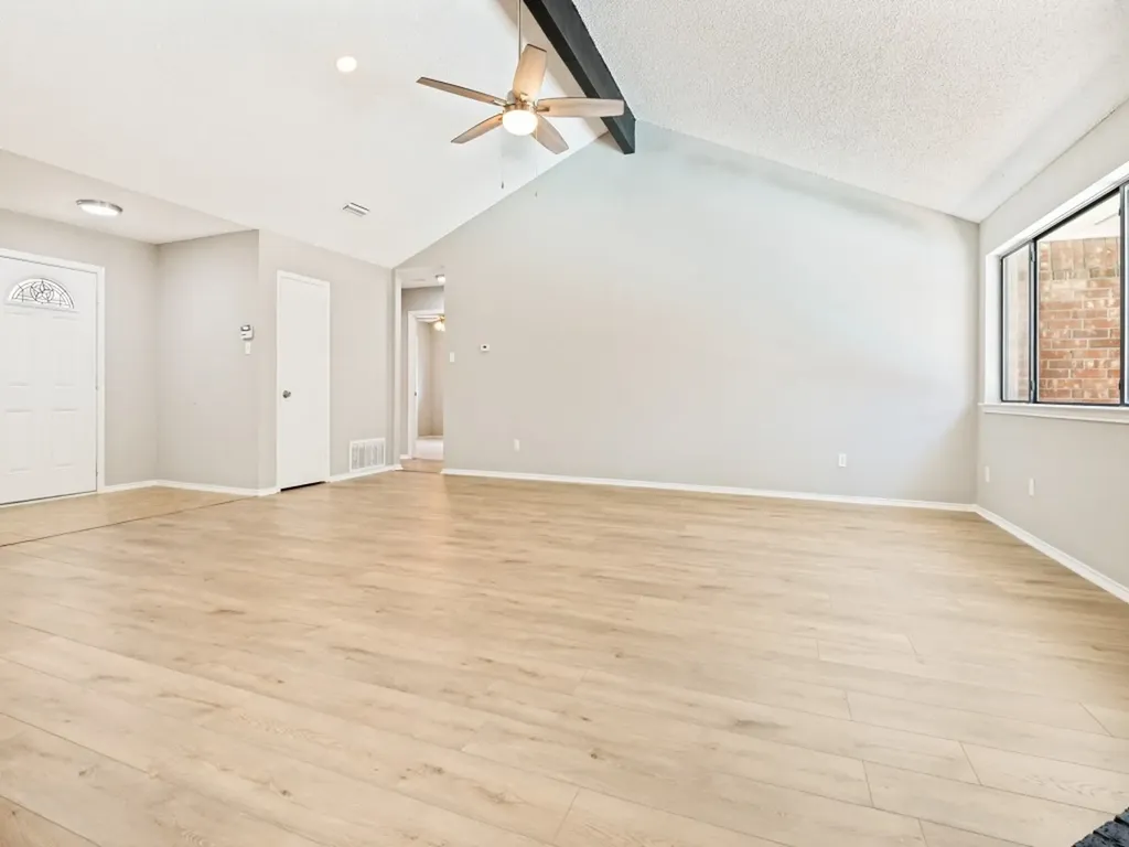 2654 Carrington Lane Grand Prairie TX 75052