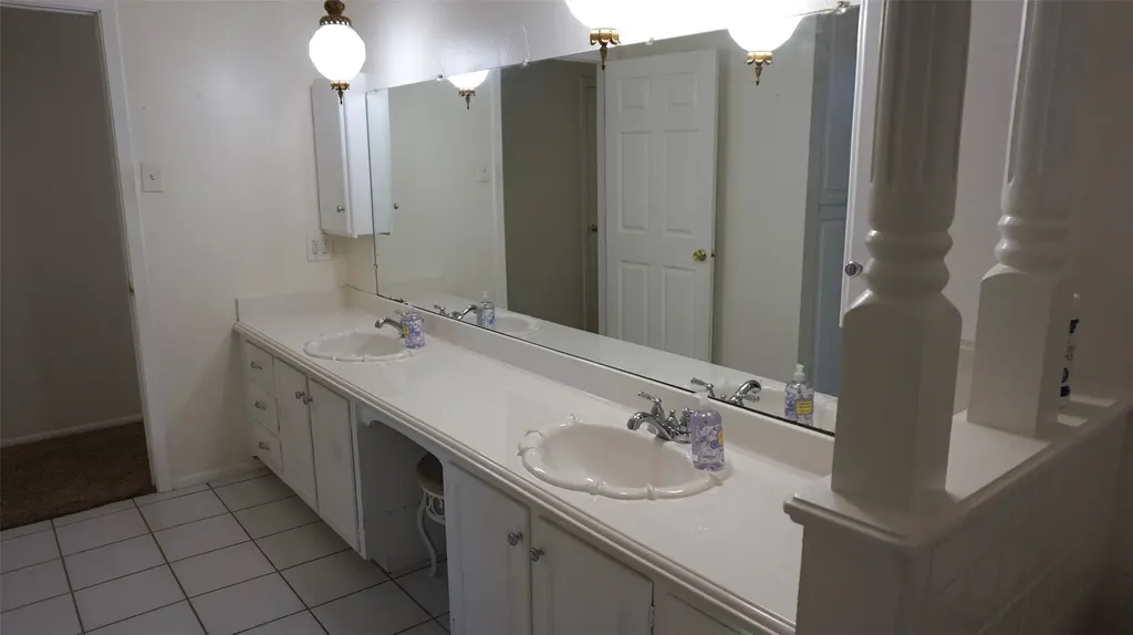 5013 Marble Falls Road Fort Worth TX 76103