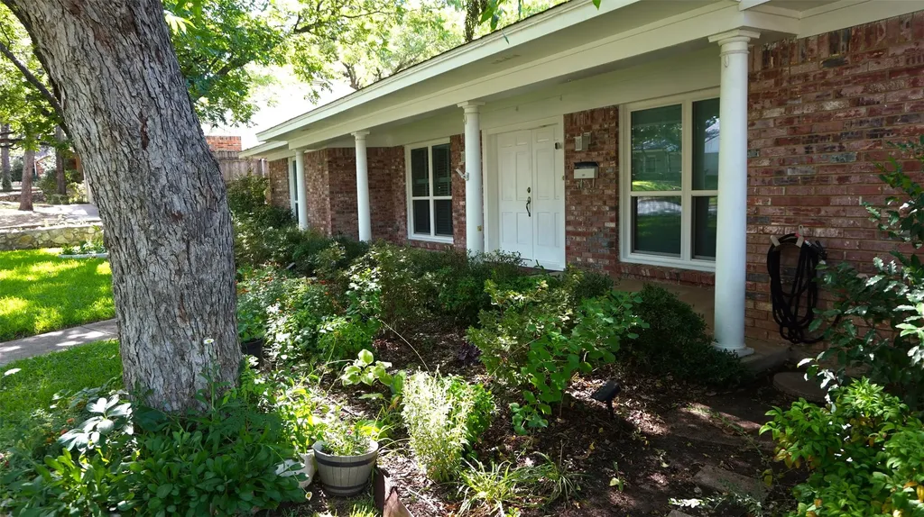 5013 Marble Falls Road Fort Worth TX 76103
