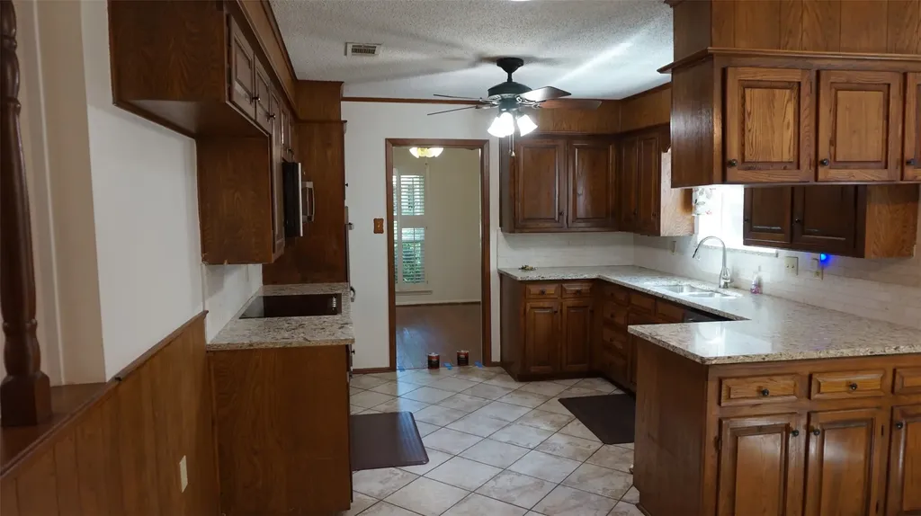 5013 Marble Falls Road Fort Worth TX 76103