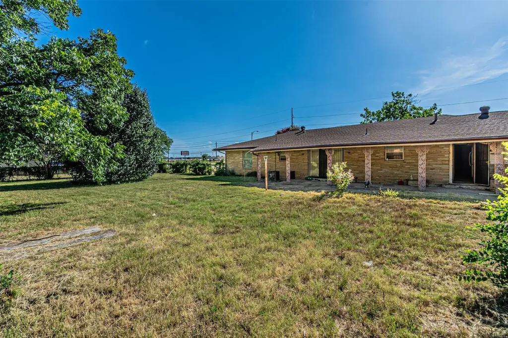 3200 Grady Street Forest Hill TX 76119