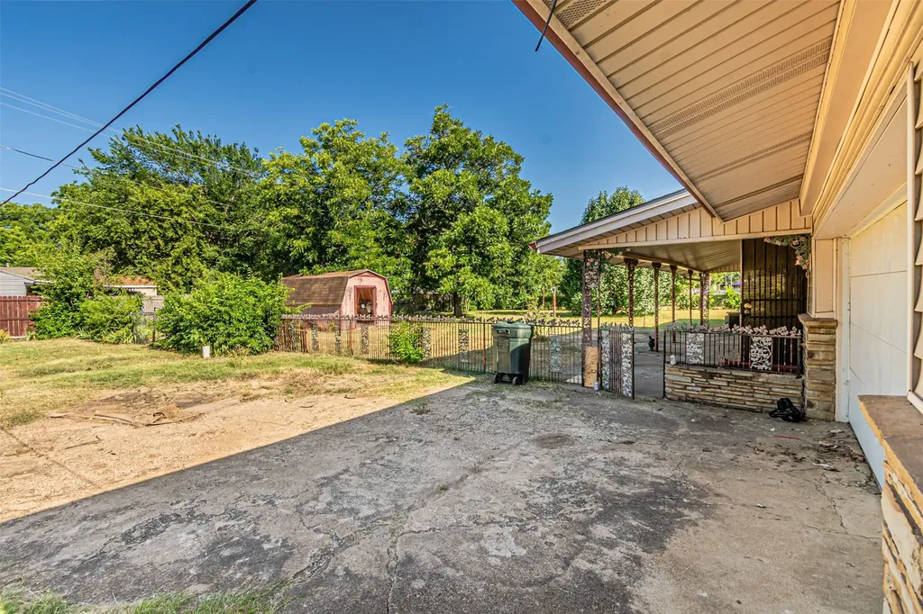 3200 Grady Street Forest Hill TX 76119