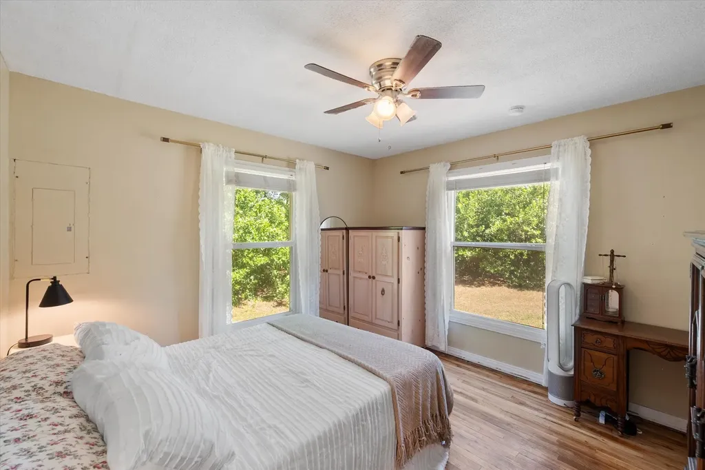 2107 Pecandale Drive Arlington TX 76013