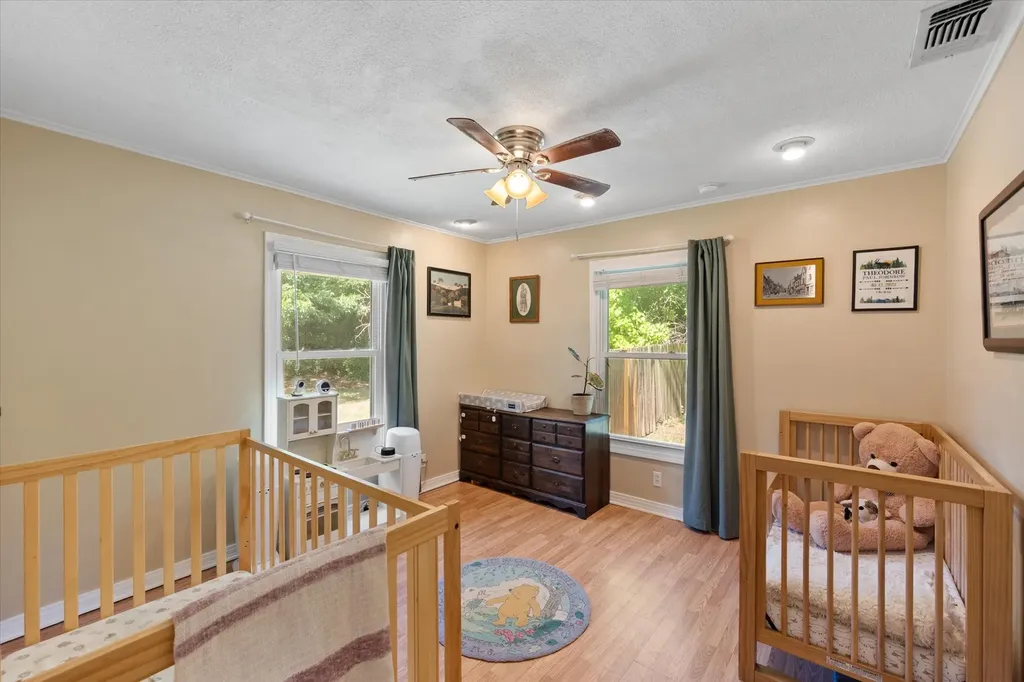 2107 Pecandale Drive Arlington TX 76013