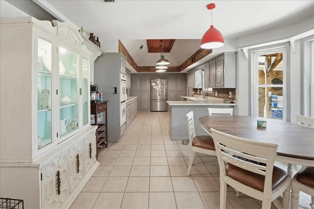 130 Mulberry Street Van TX 75790