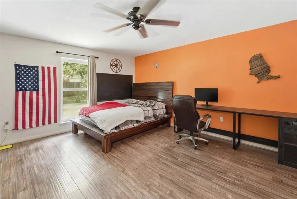 130 Mulberry Street Van TX 75790