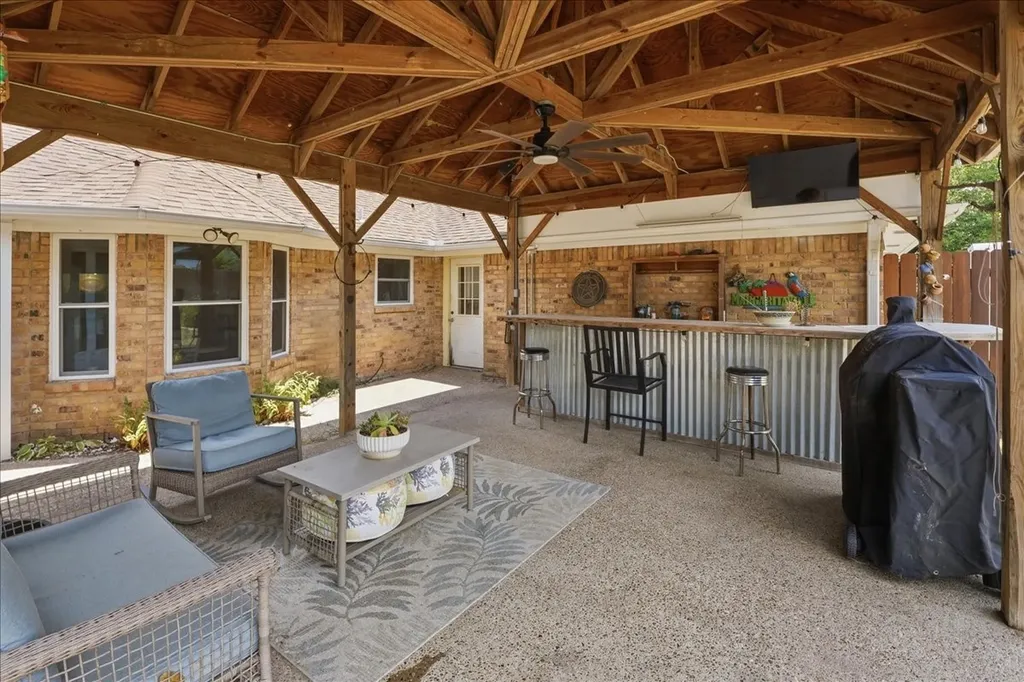 130 Mulberry Street Van TX 75790
