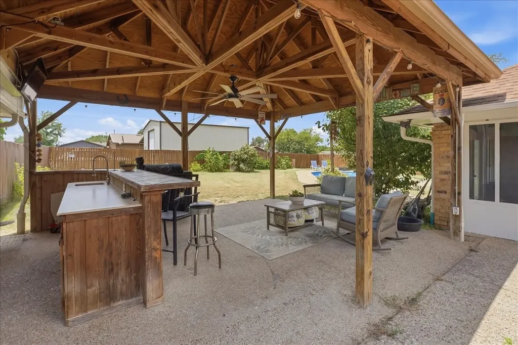 130 Mulberry Street Van TX 75790
