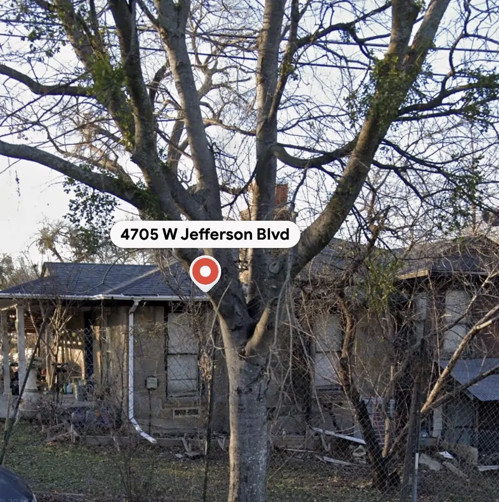 4705 W Jefferson Boulevard Dallas TX 75211