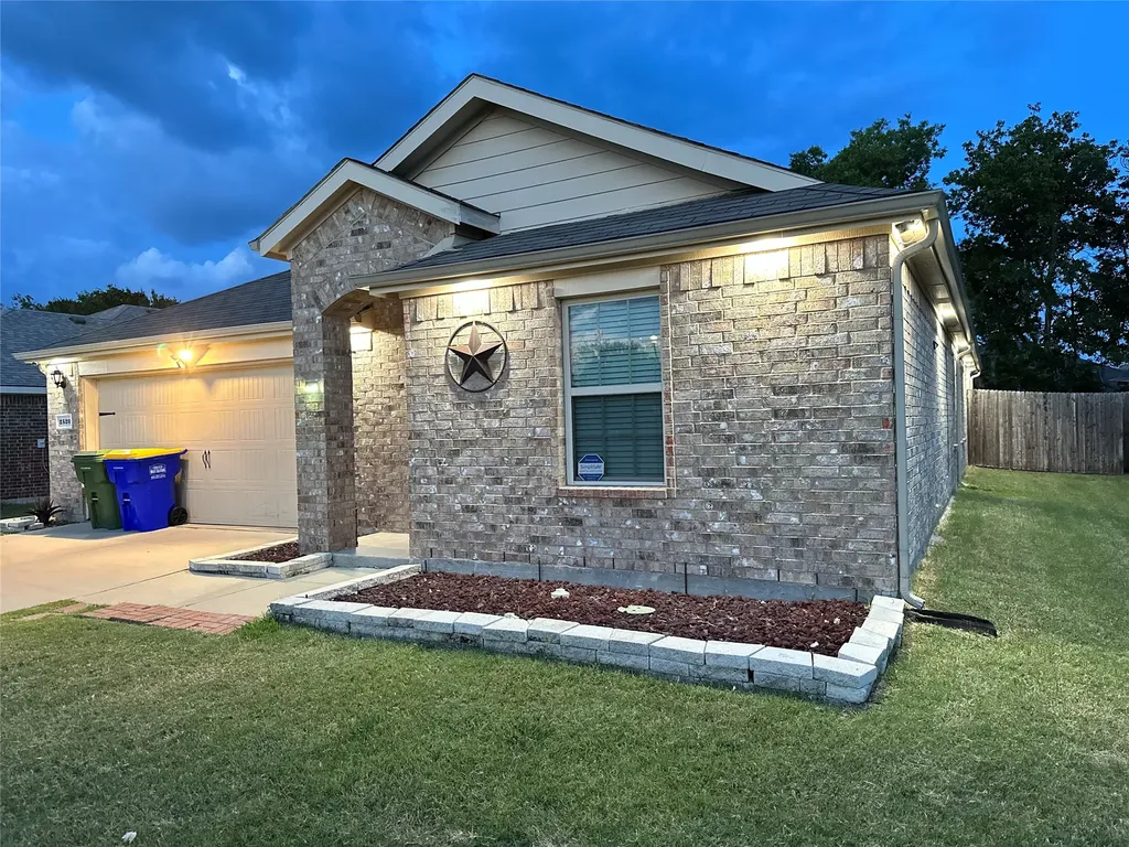 2520 Old Farm Drive Seagoville TX 75159