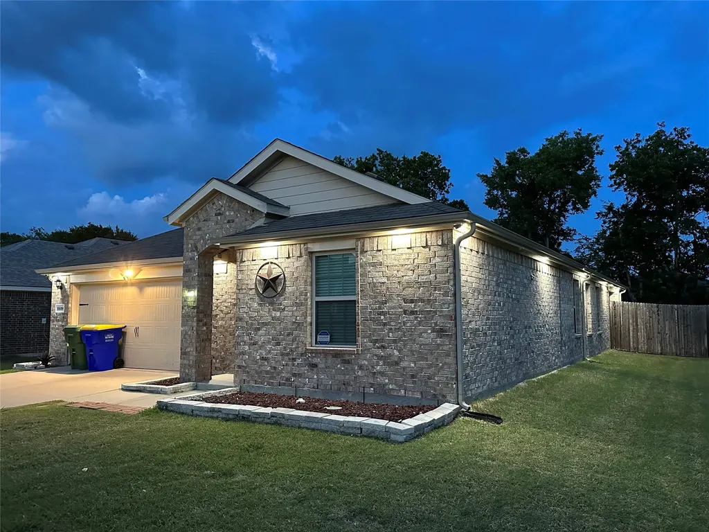 2520 Old Farm Drive Seagoville TX 75159