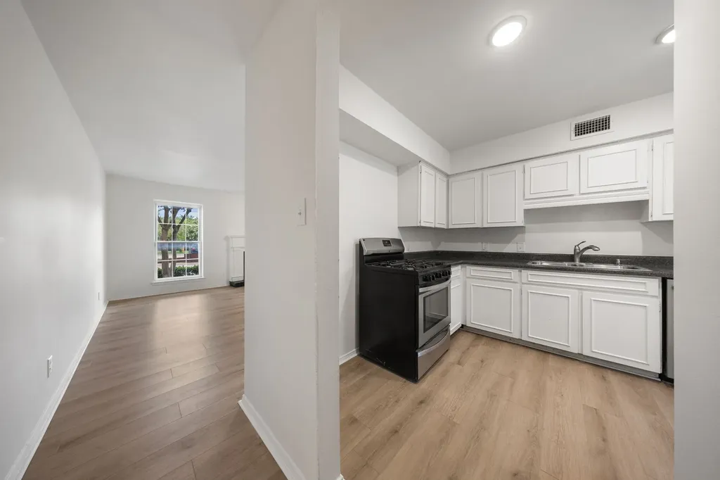 15927 Preston Road Dallas TX 75248